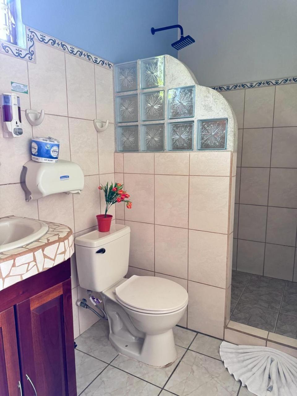 Hotel La Fiore De Bahia Увита Екстериор снимка