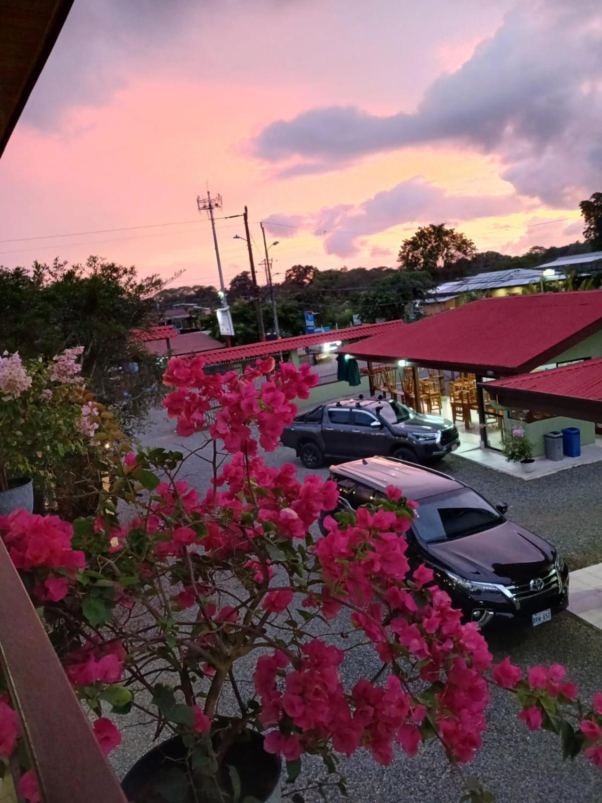 Hotel La Fiore De Bahia Увита Екстериор снимка